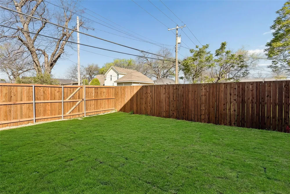 6607 Roper Street Dallas, TX 75209