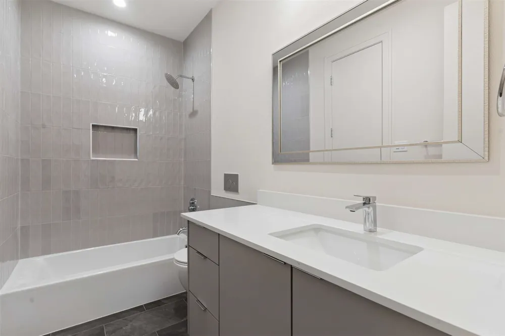 6607 Roper Street Dallas, TX 75209