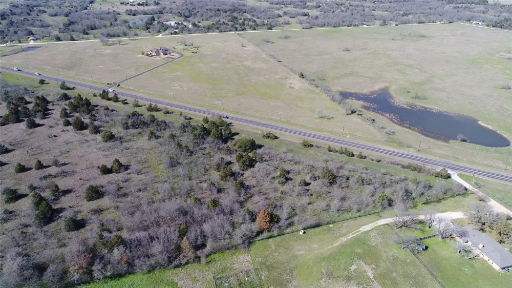 18 HWY 287 Mildred, TX 75109