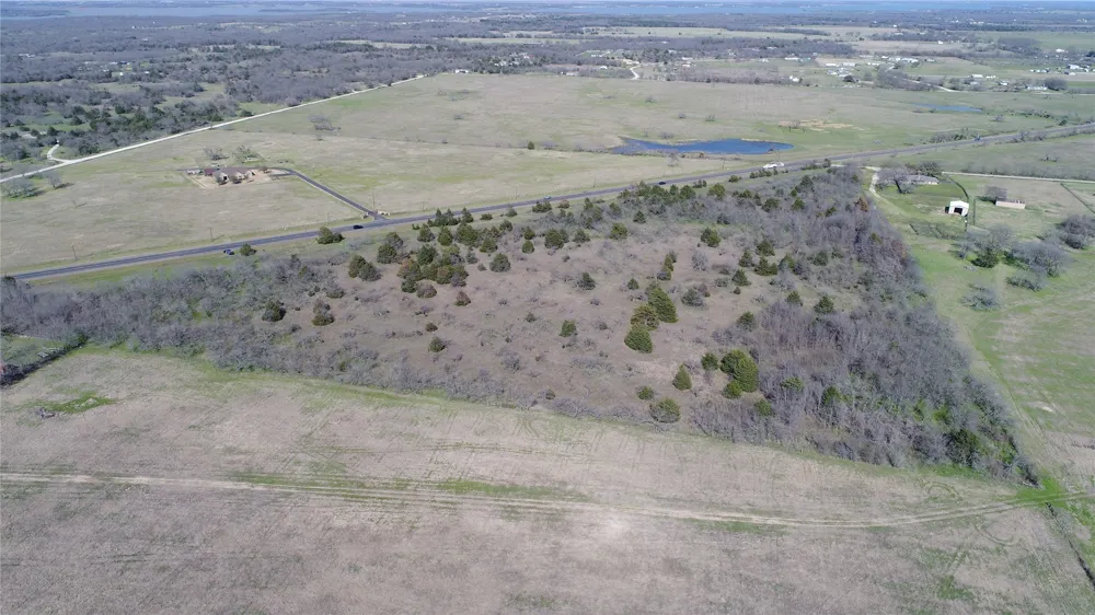18 HWY 287 Mildred, TX 75109