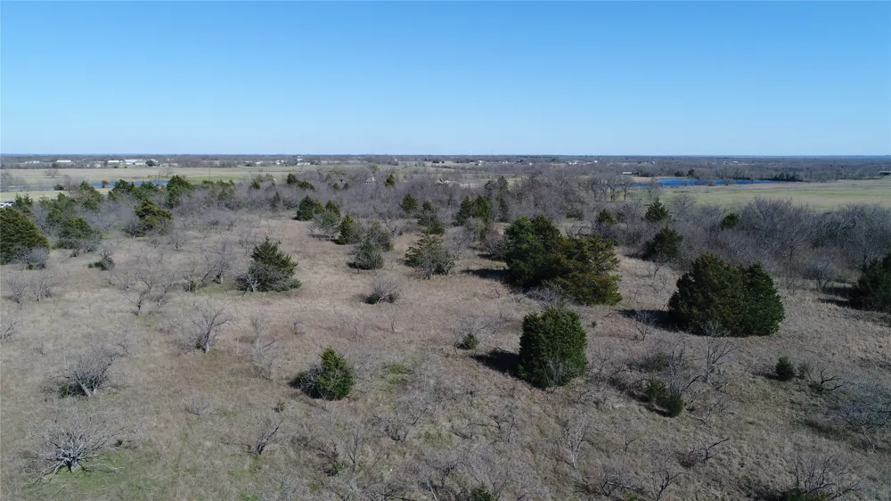 18 HWY 287 Mildred, TX 75109