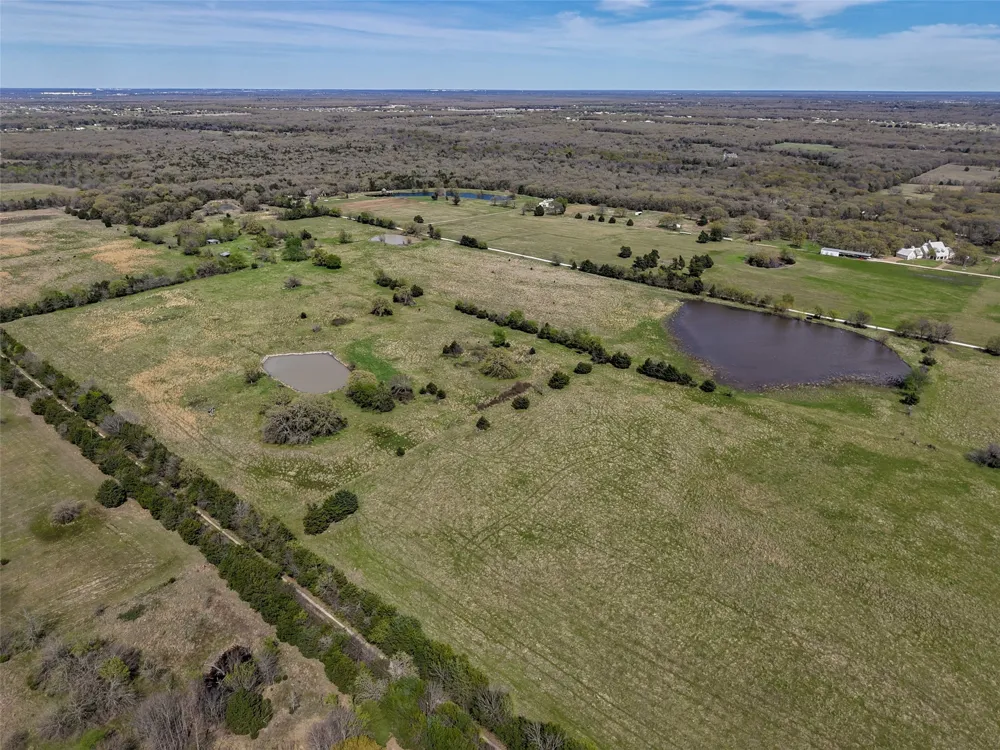 89 COUNTY ROAD 2546 Quinlan, TX 75474