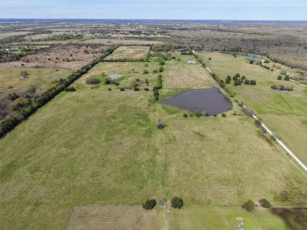 89 COUNTY ROAD 2546 Quinlan, TX 75474