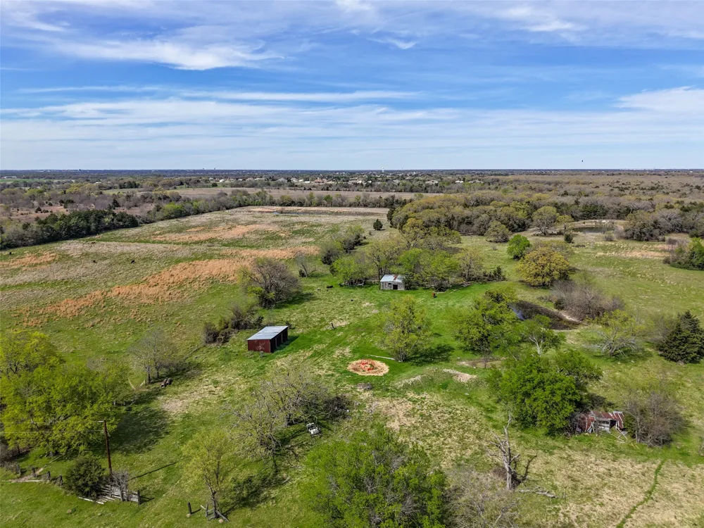 89 COUNTY ROAD 2546 Quinlan, TX 75474