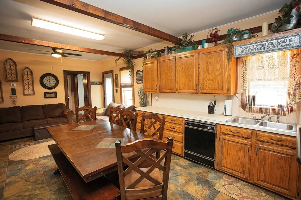 10234 County Road 198 Breckenridge, TX 76424