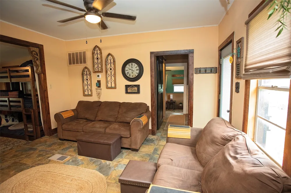 10234 County Road 198 Breckenridge, TX 76424