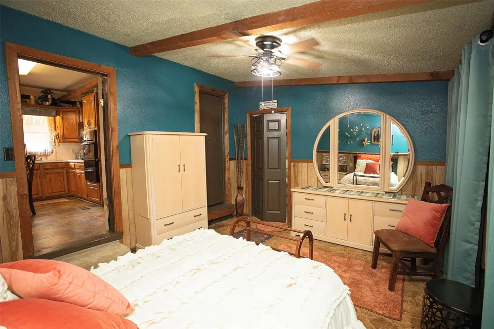 10234 County Road 198 Breckenridge, TX 76424