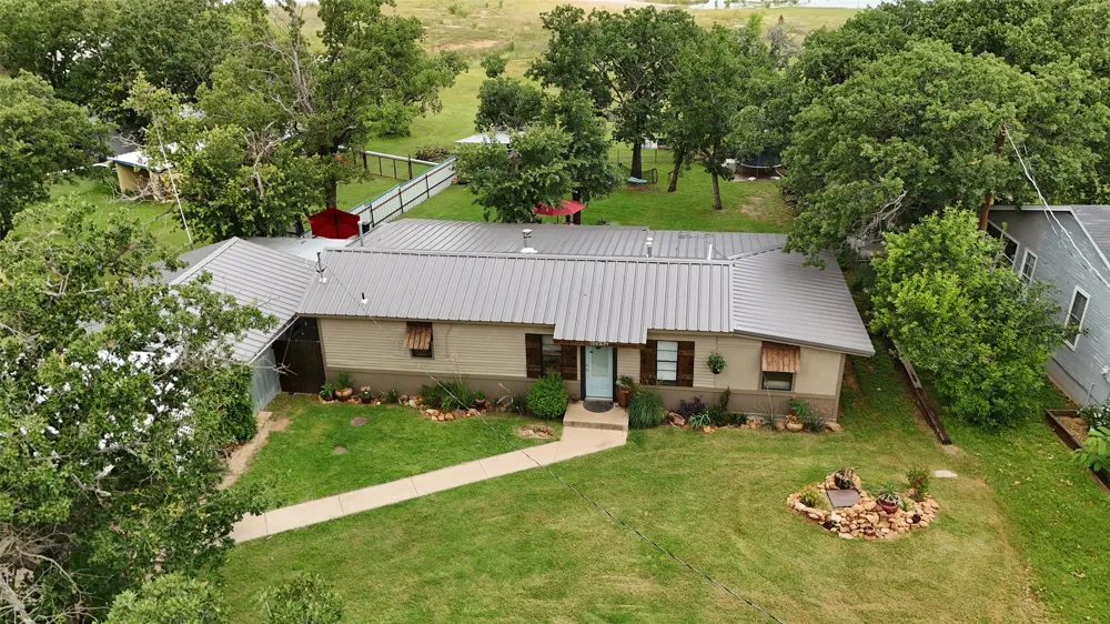 10234 County Road 198 Breckenridge, TX 76424