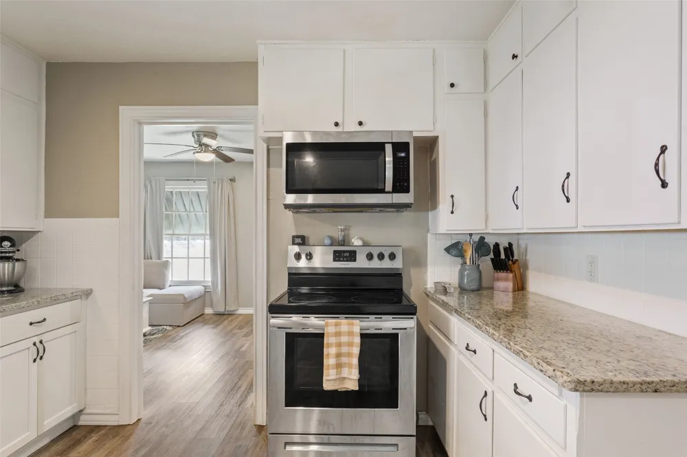 1206 Ashleman Street Bellmead, TX 76705