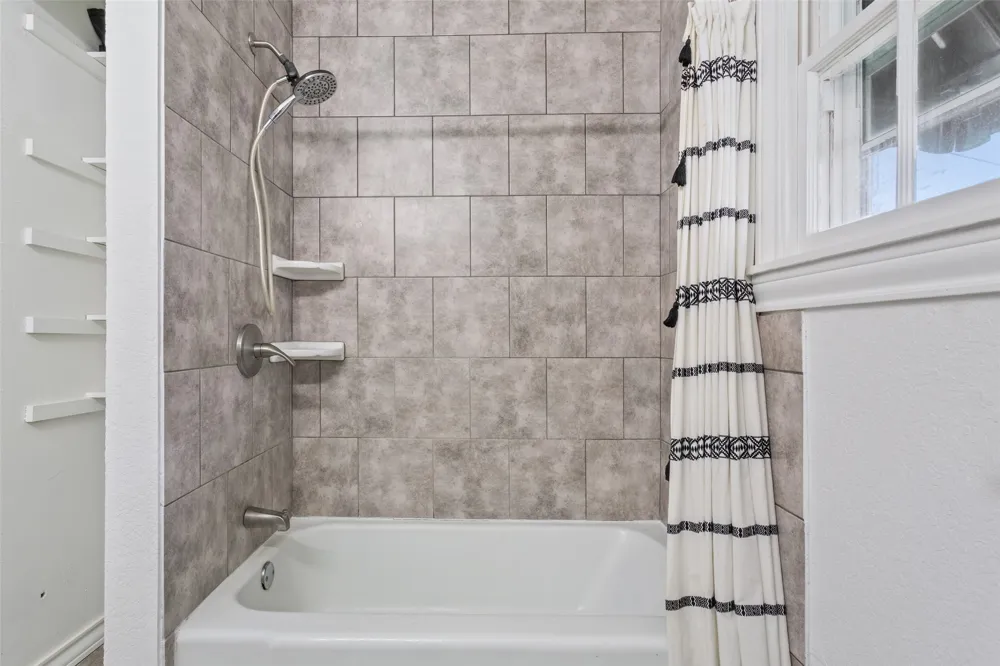 1206 Ashleman Street Bellmead, TX 76705