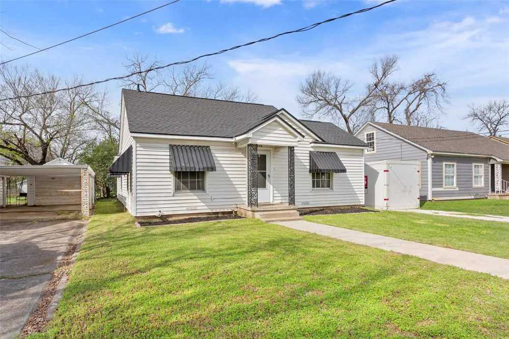 1206 Ashleman Street Bellmead, TX 76705
