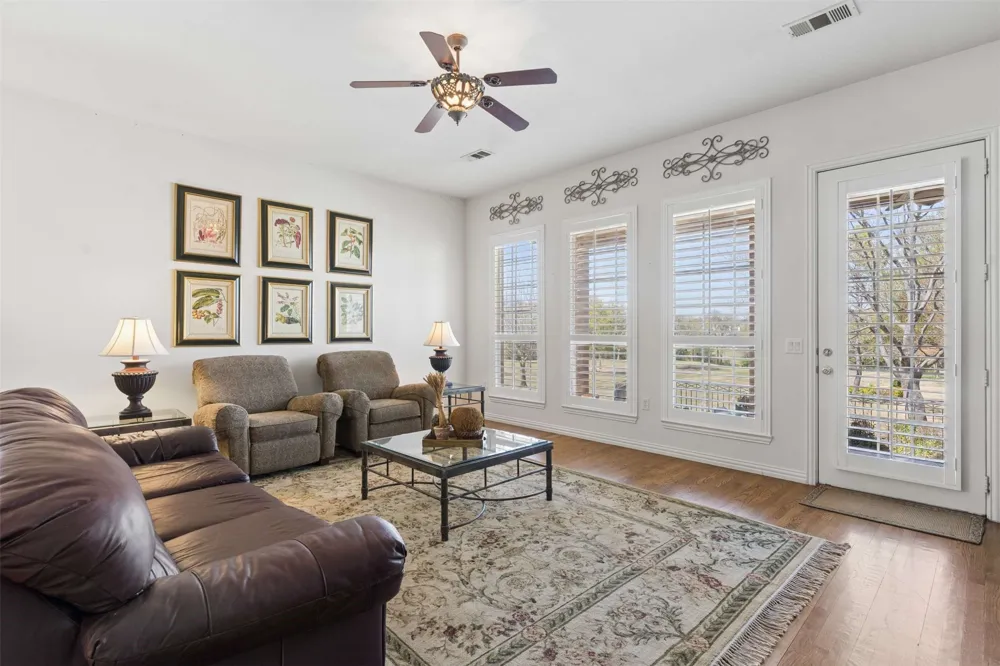 379 Southern Hills Drive Fairview, TX 75069