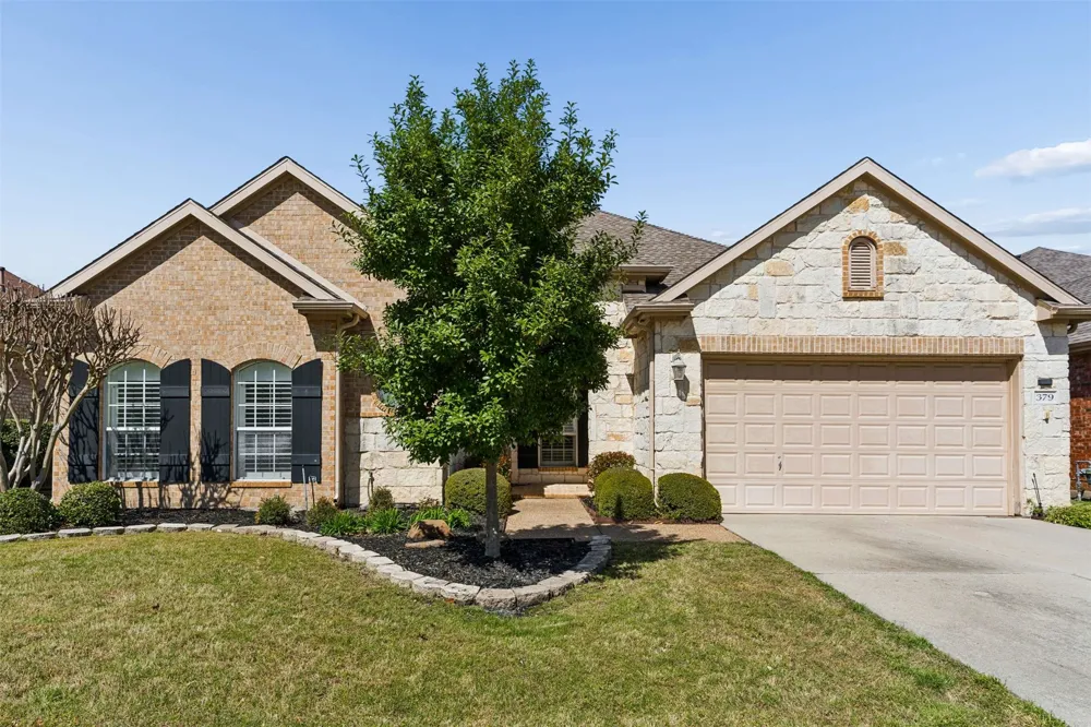 379 Southern Hills Drive Fairview, TX 75069