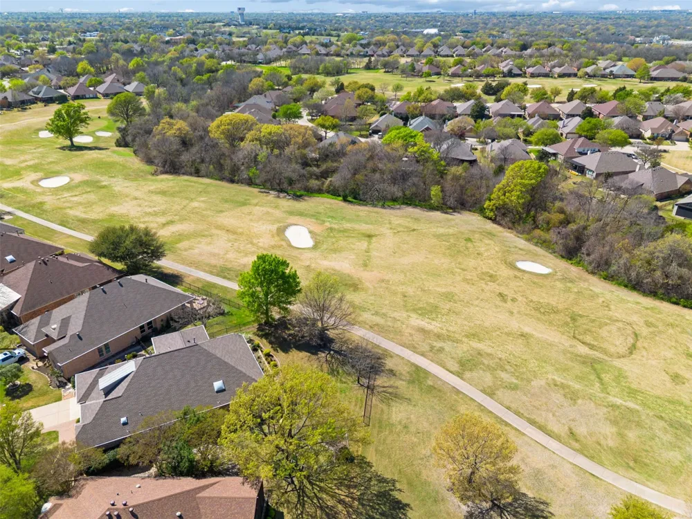 379 Southern Hills Drive Fairview, TX 75069