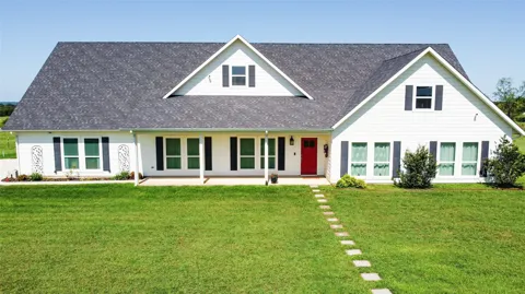 121 County Road 2571