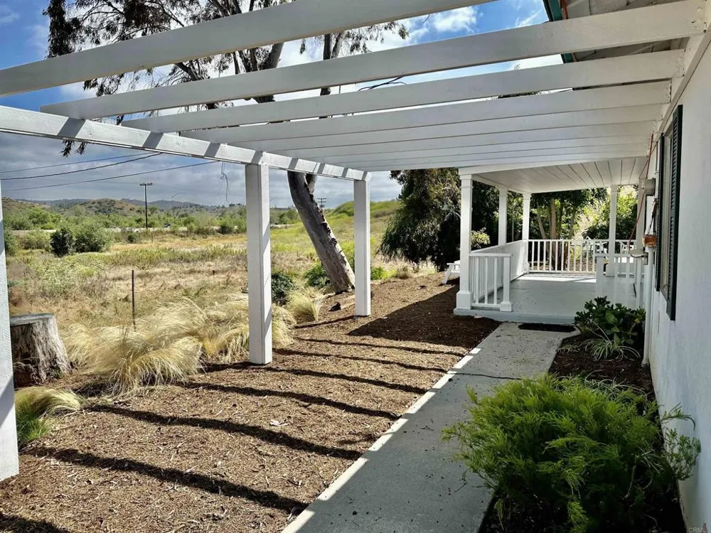 2357 Via Monserate Fallbrook, CA 92084