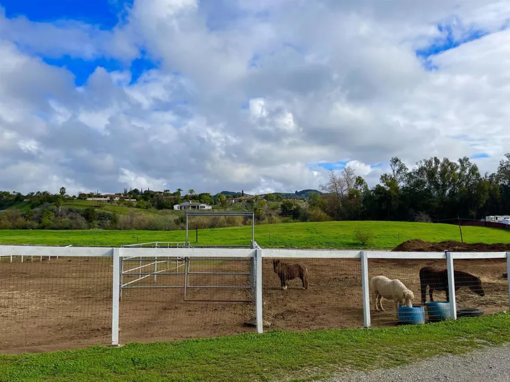 2357 Via Monserate Fallbrook, CA 92084