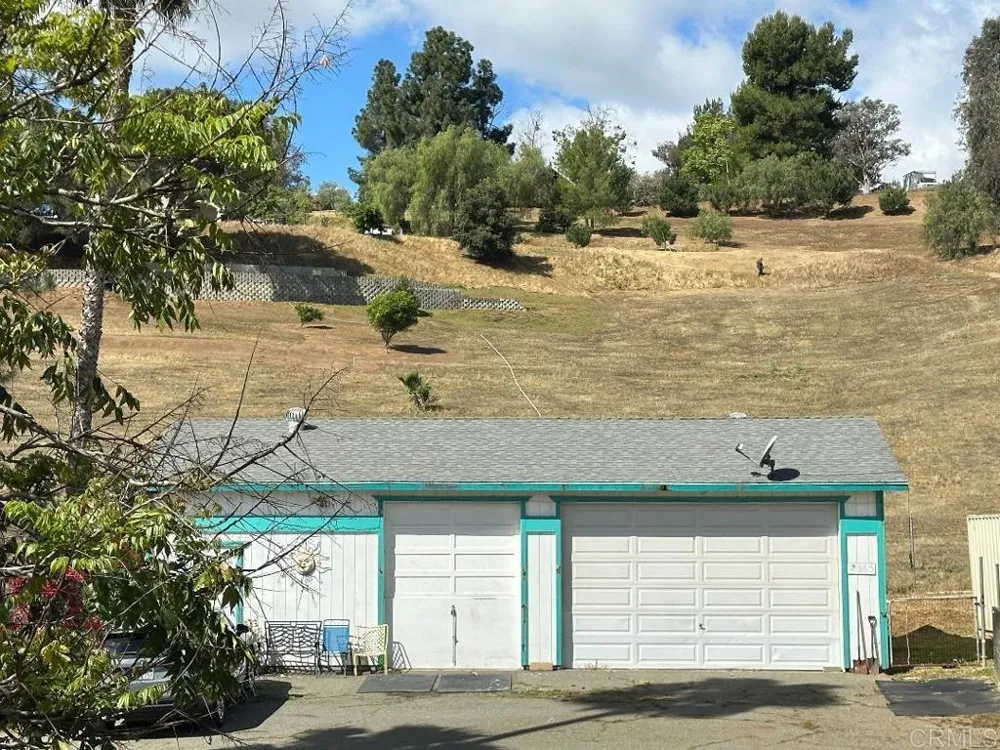 2357 Via Monserate Fallbrook, CA 92084