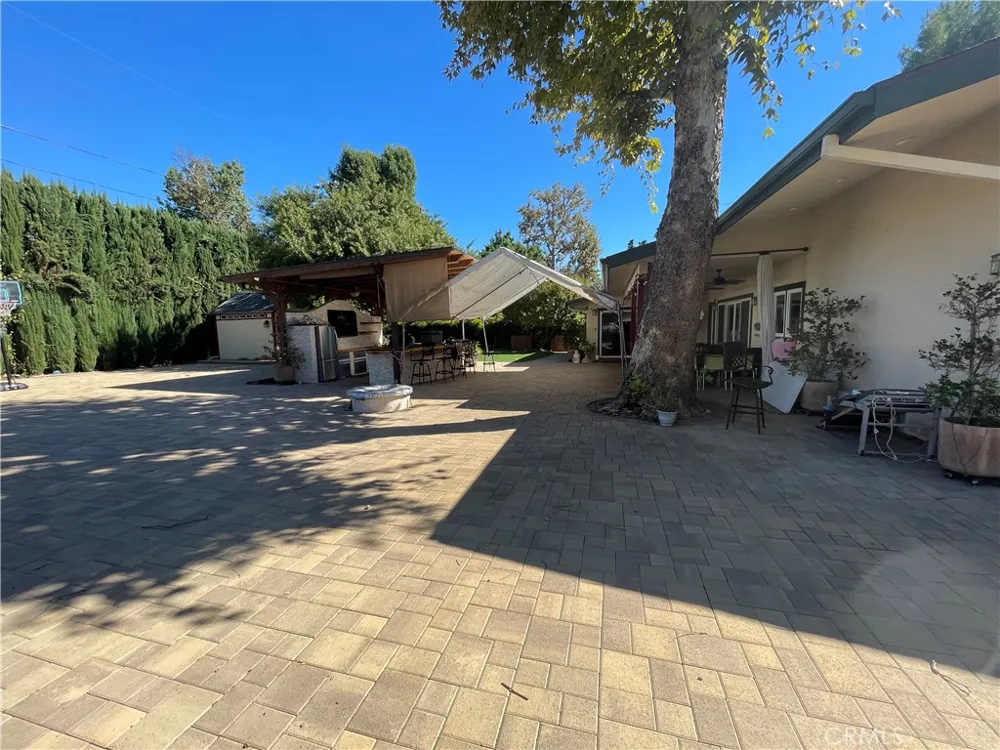 17183 Sunburst Sherwood Forest, CA 91325