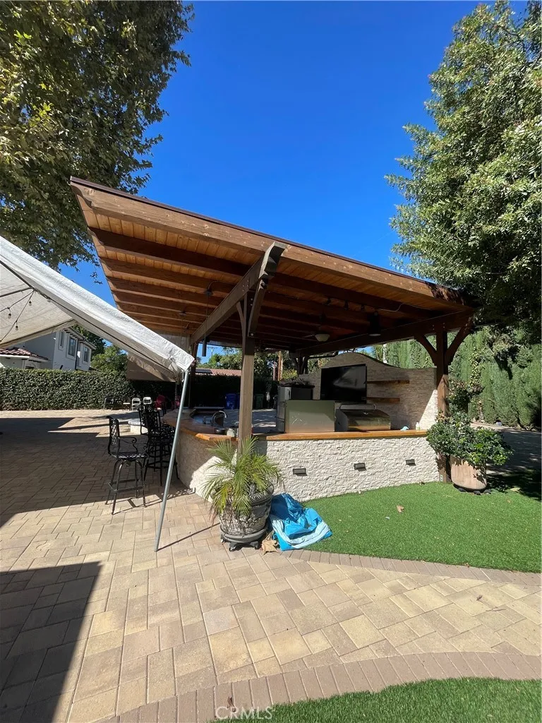 17183 Sunburst Sherwood Forest, CA 91325