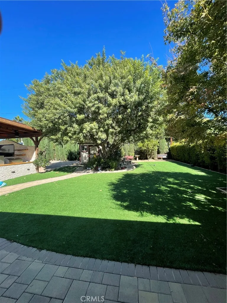 17183 Sunburst Sherwood Forest, CA 91325