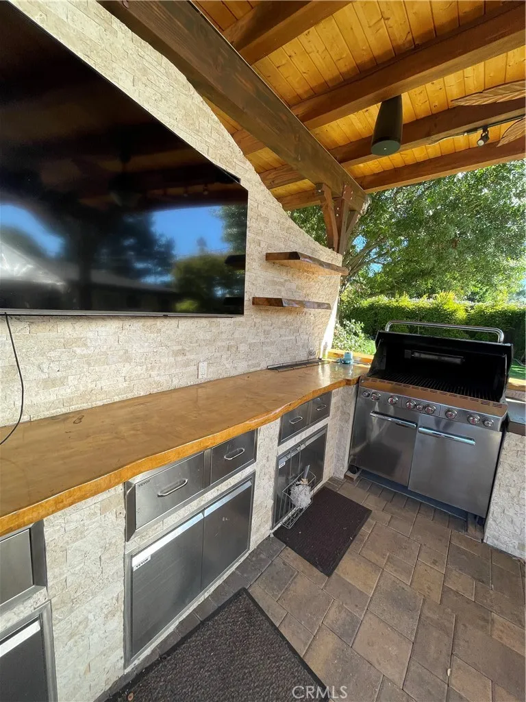 17183 Sunburst Sherwood Forest, CA 91325