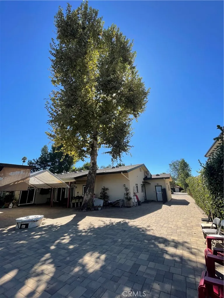 17183 Sunburst Sherwood Forest, CA 91325