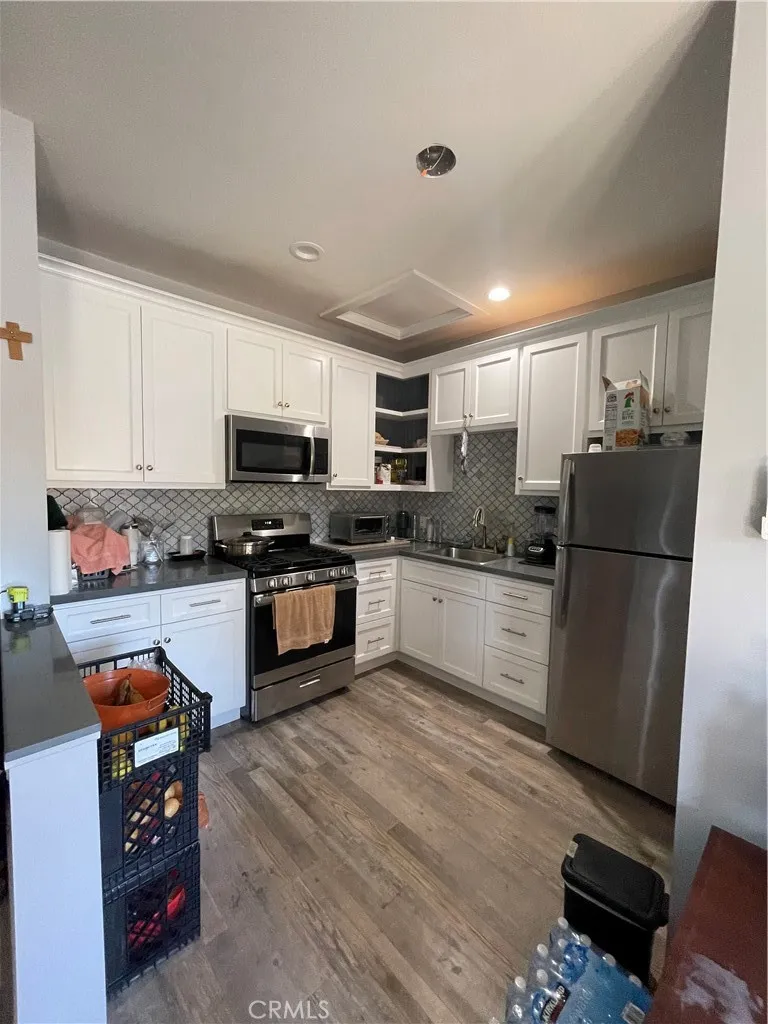 17183 Sunburst Sherwood Forest, CA 91325