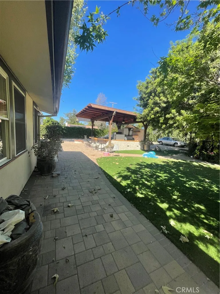 17183 Sunburst Sherwood Forest, CA 91325