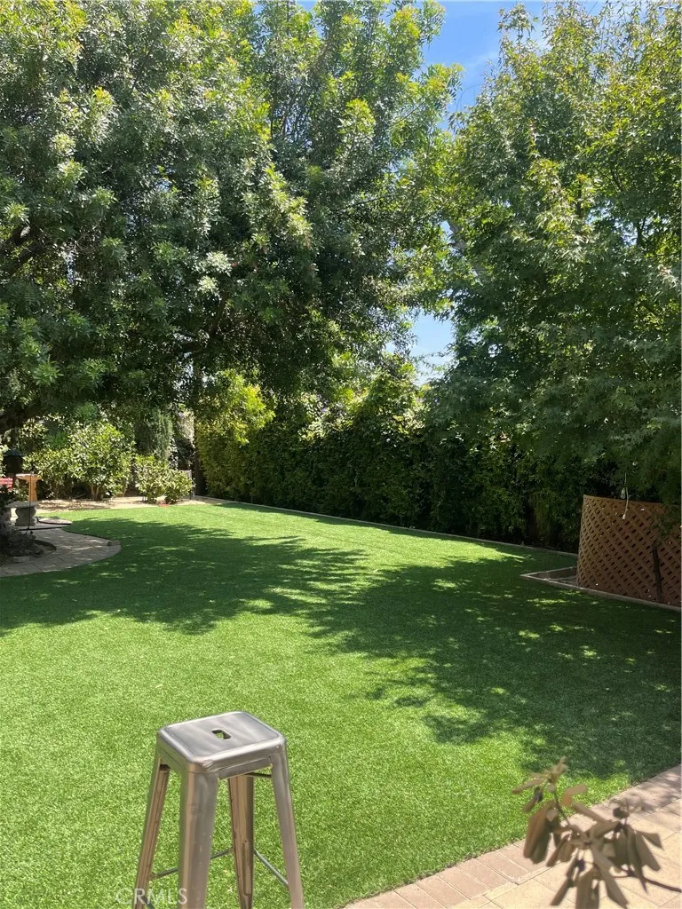 17183 Sunburst Sherwood Forest, CA 91325