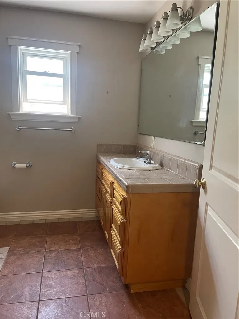 17183 Sunburst Sherwood Forest, CA 91325