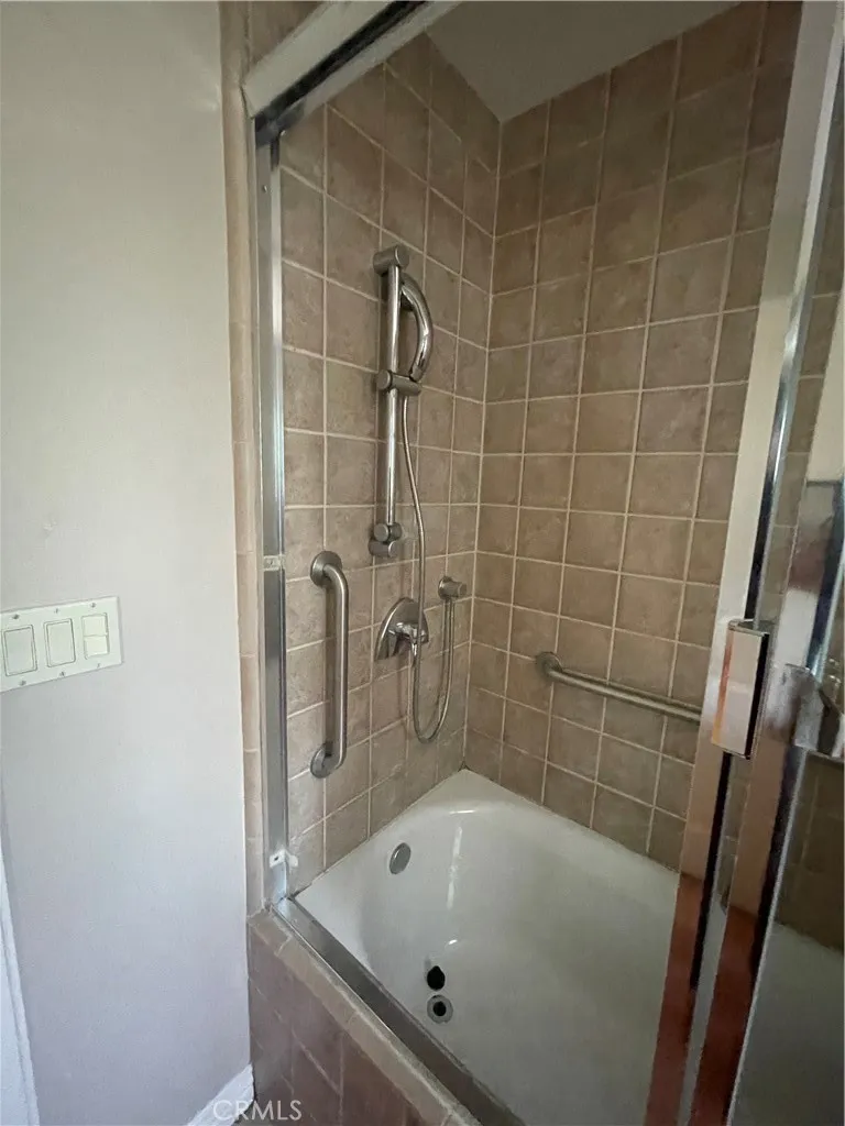 17183 Sunburst Sherwood Forest, CA 91325