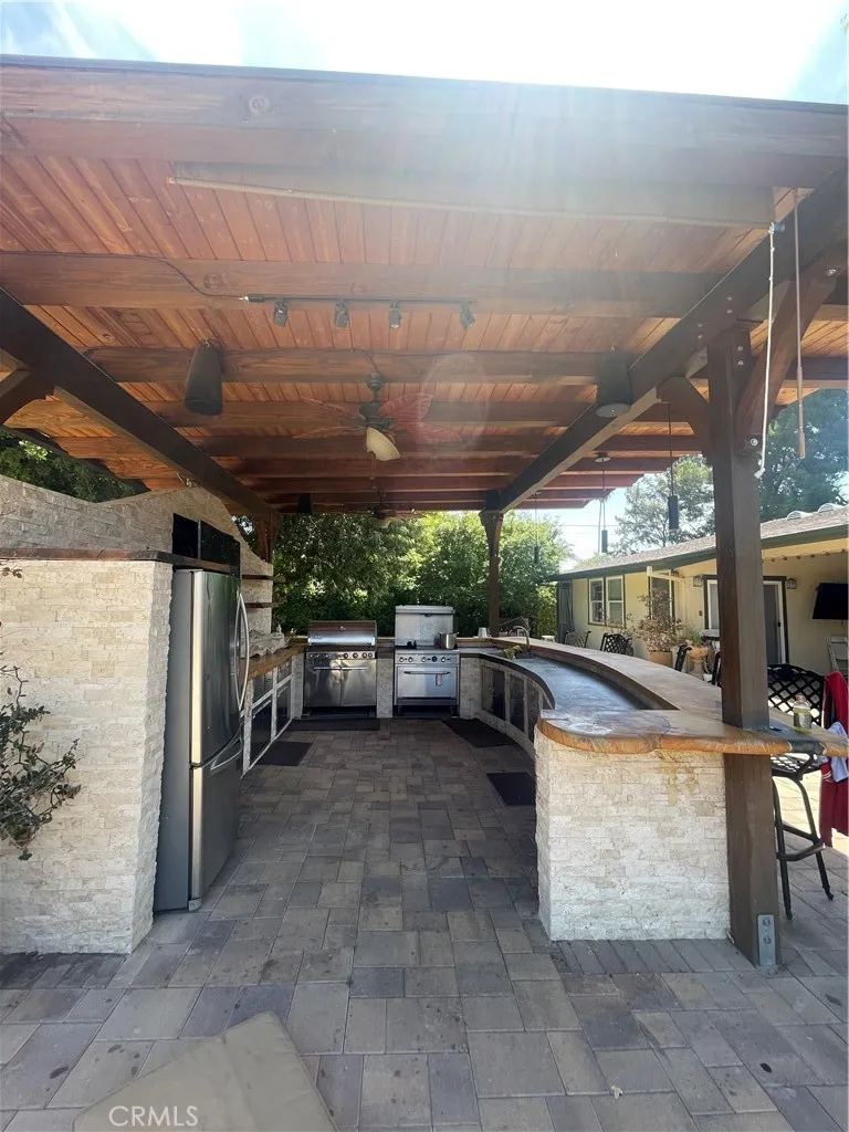 17183 Sunburst Sherwood Forest, CA 91325