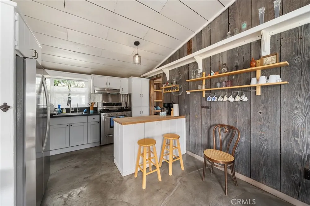 6790 W Pozo Santa Margarita, CA 93453