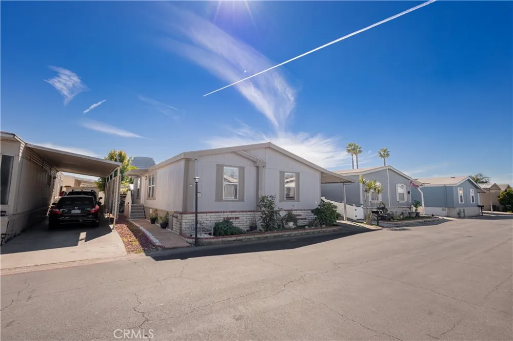 2300 S Lewis #66 Anaheim, CA 92802