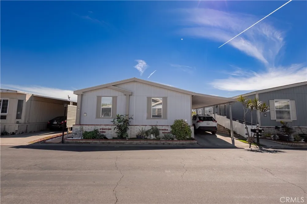 2300 S Lewis #66 Anaheim, CA 92802