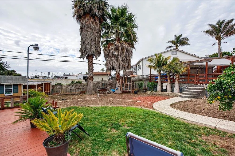 225 Kimberly Watsonville, CA 95076