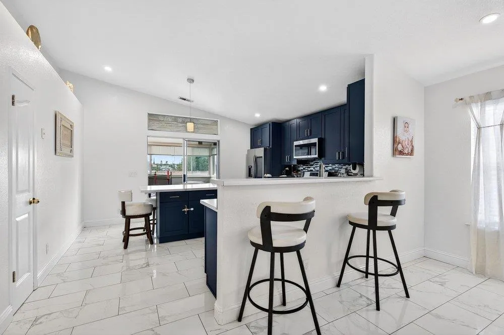 225 Kimberly Watsonville, CA 95076