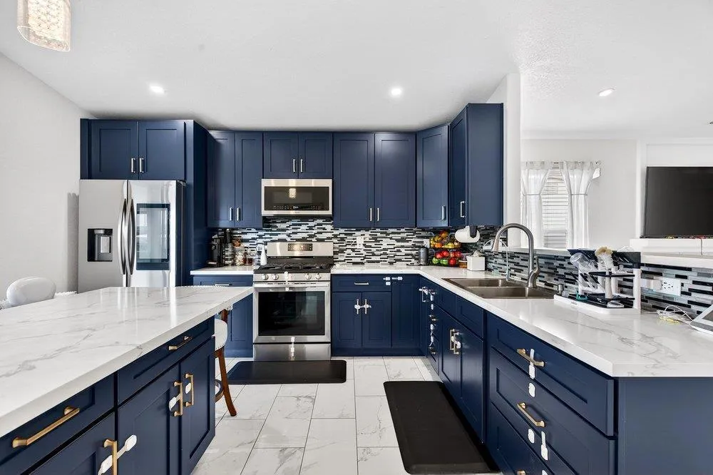 225 Kimberly Watsonville, CA 95076