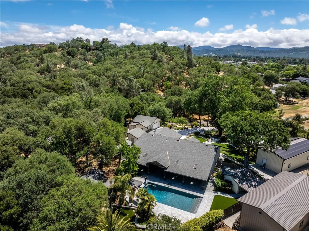 9071 Palomar Avenue Atascadero, CA 93422