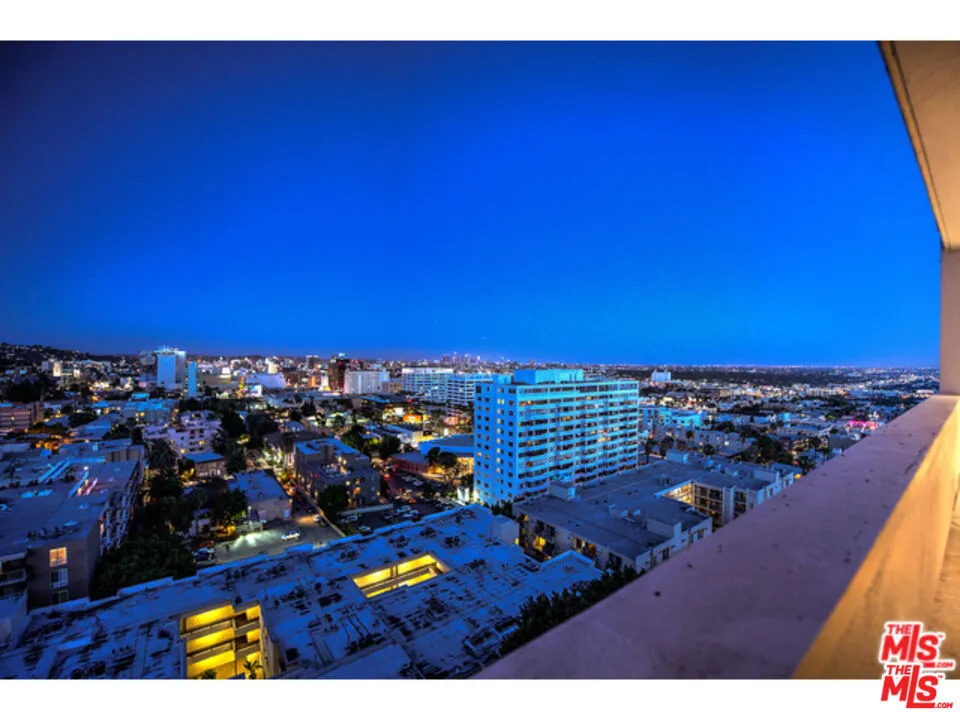 7250 Franklin Avenue #1207 Los Angeles, CA 90046