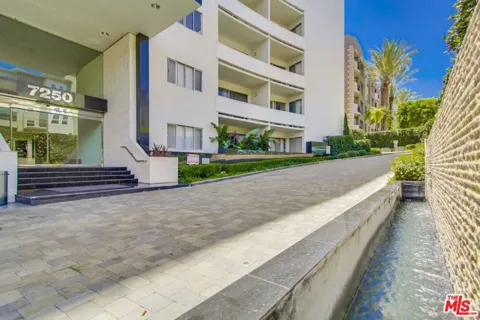 7250 Franklin Avenue #1207