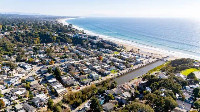 204 Aptos Beach Drive Aptos, CA 95003