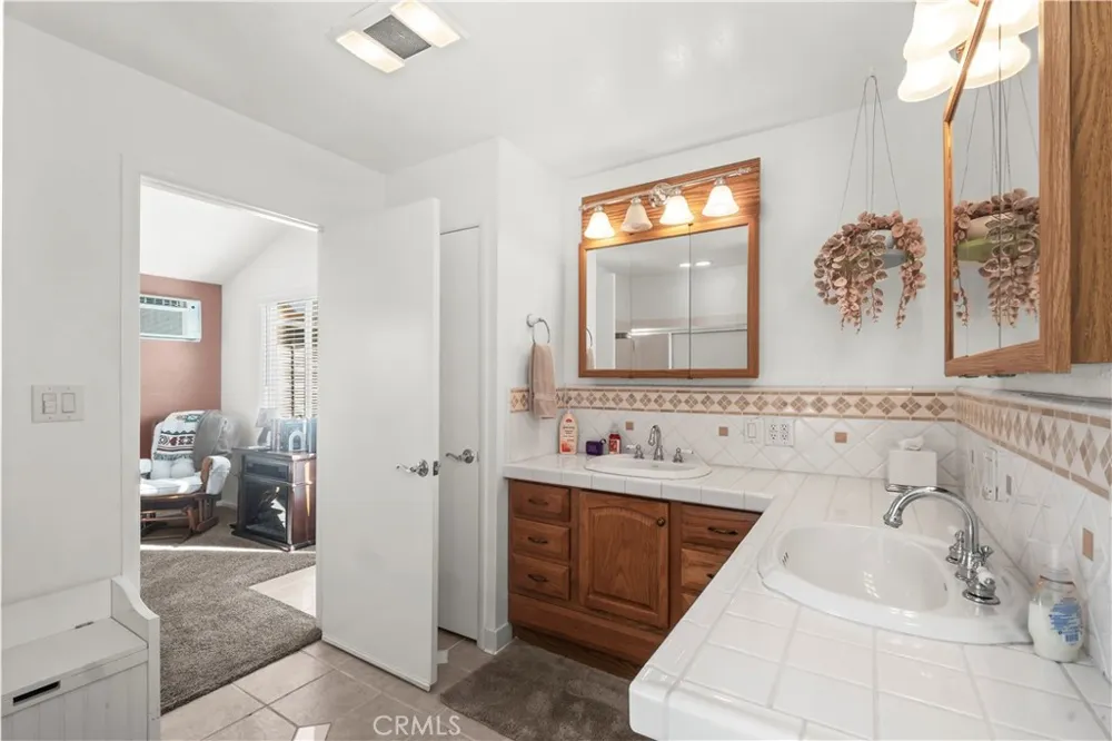 2868 Webb Lake Isabella, CA 93240
