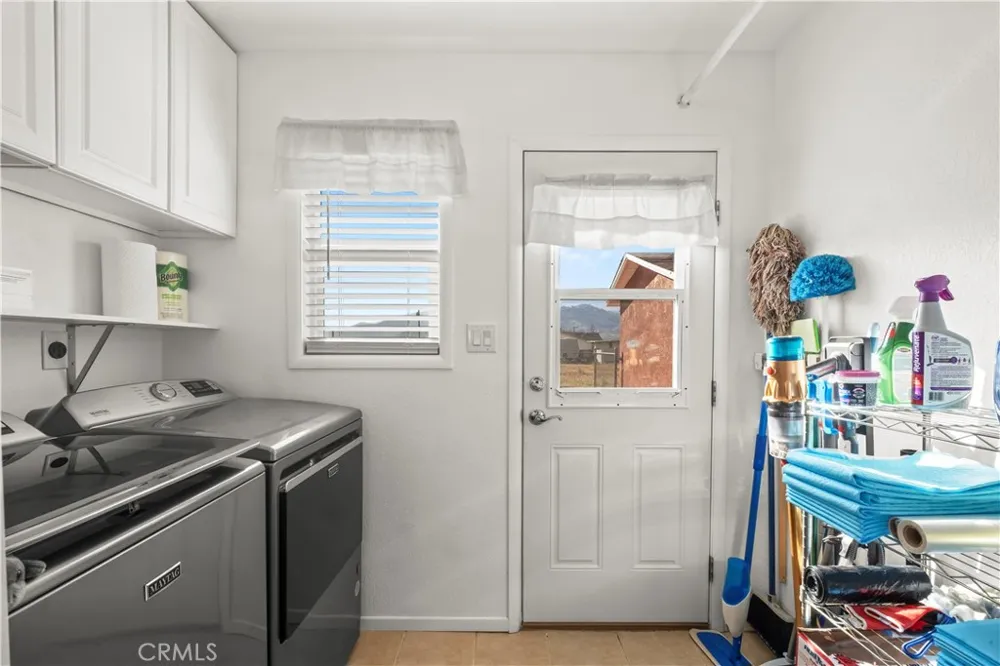 2868 Webb Lake Isabella, CA 93240