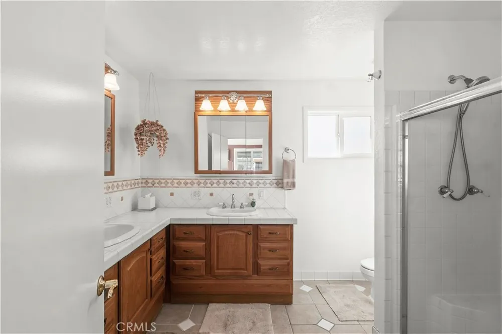 2868 Webb Lake Isabella, CA 93240