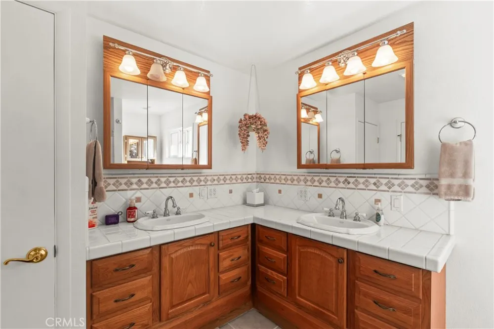2868 Webb Lake Isabella, CA 93240