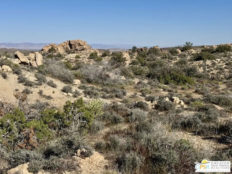 900 Parsons Ranch Road Pioneertown, CA 92268