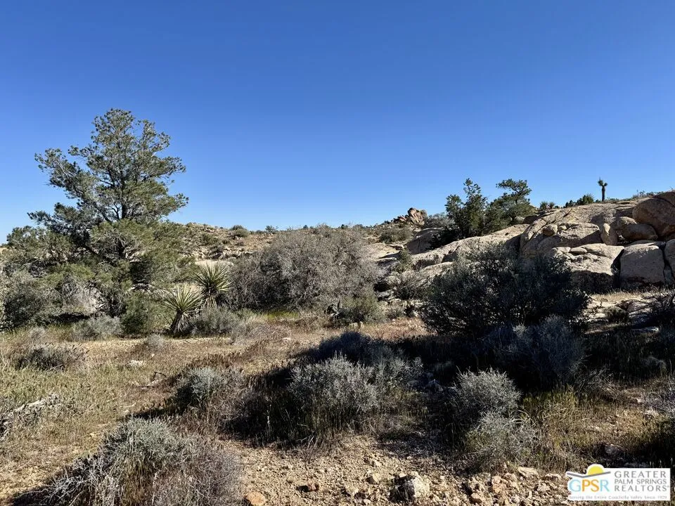 900 Parsons Ranch Road Pioneertown, CA 92268