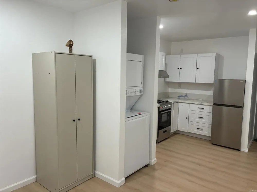 586 DEL MAR AVE #B Chula Vista, CA 91910